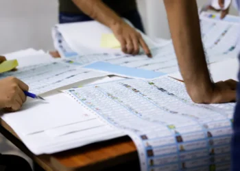 مفوضية الانتخابات: لا تمديد لفترة تسلم قوائم المرشحين