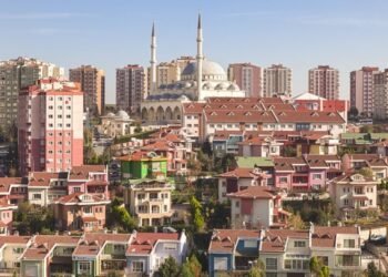 للشهر الثالث تواليا.. العراقيون خامسا بشراء العقارات في تركيا