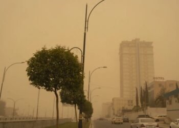 الانواء الجوية: انخفاض بدرجات الحرارة مع استمرار موجة الغبار