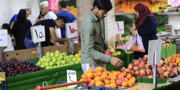 وزارة التجارة: نعتمد على المنتج الوطني كإجراء احترازي لمواجهة تداعيات الأزمة في إيران
