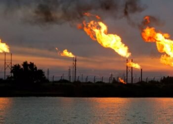 خام البصرة يسجل مكاسب أسبوعية بنحو 3%