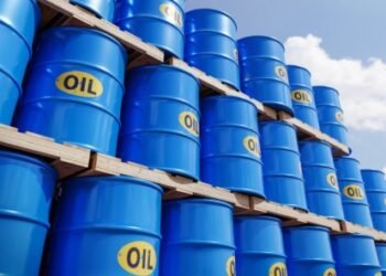 النفط عند أدنى مستوى لأكثر من أسبوع بعد إعلان ترامب وقف إطلاق النار