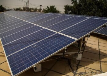 الرشيد يطلق قروض الطاقة المتجددة بتمويل من البنك المركزي