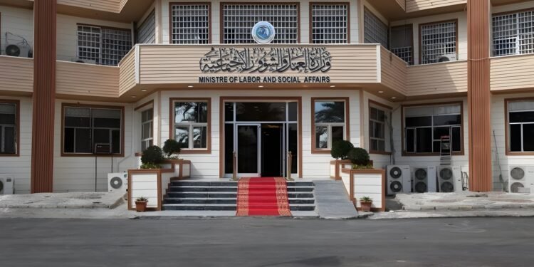 العمل ترصد دعايات انتخابية كاذبة باسم الحماية الاجتماعية وتتخذ إجراءات قانونية