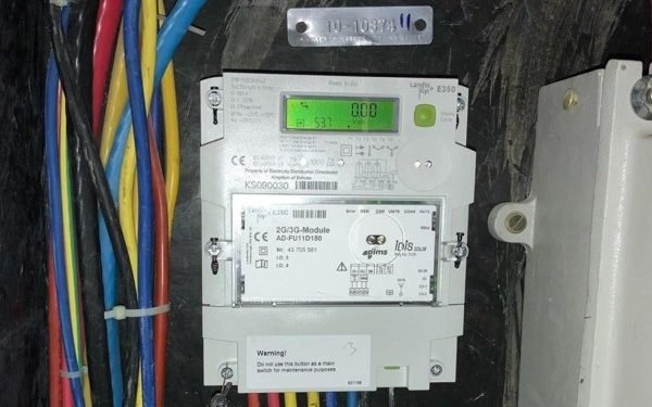 الكهرباء: نصب العدادات الذكية للمواطنين “مجاني” ولا علاقة له بـ”الخصخصة”