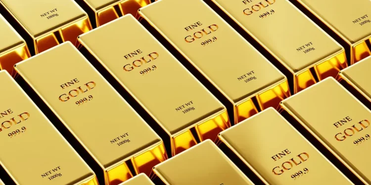 الذهب يرتفع بفعل تراجع الدولار وإغلاق الحكومة الأميركية