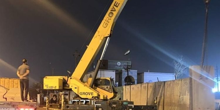 مغلق منذ 2006.. فتح طريق حيوي في منطقة الصالحية وسط بغداد