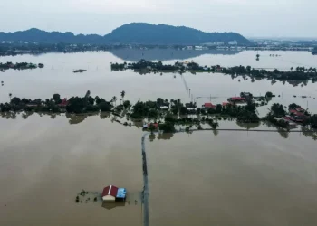 فيضانات جنوب شرق آسيا.. مئات الضحايا بسبب ارتفاع المياه والانزلاقات الأرضية