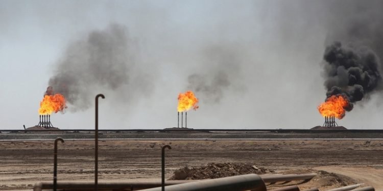 النفط تعلن عن زيادة كبيرة في كميات الغاز المستثمر في العراق