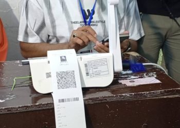 المفوضية: أكثر من 8000 مركز اقتراع تحتاج إلى وقت بالمطابقة اليدوية