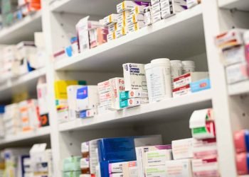 الصحة: افتتاح صيدليات مركزية حكومية في بغداد بأسعار منافسة