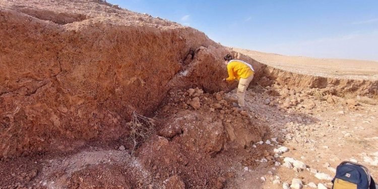 اكتشاف أثري نادر.. إشارات أولية تكشف بقايا معسكر قديم بين النجف والديوانية