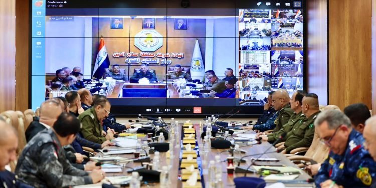 وزير الداخلية يوجه بوضع خطة لتأمين الاحتفال برأس السنة الميلادية