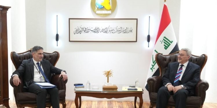 الاتحاد الأوروبي يؤكد حرصه على توسيع آفاق التعاون مع العراق
