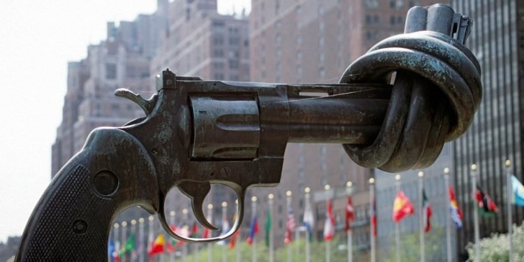 غوتيريش يدعو قادة العالم لجعل الإنسان أولوية في العام الجديد