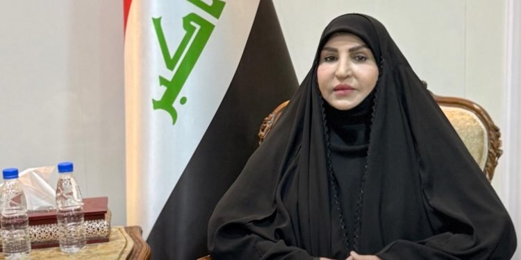 نواب كتلة سومر يواصلون المداخلات المهمة .. النائبة هدية الخيكاني تفتح ملف الاهوار