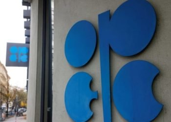 “أوبك+” تتجه للإبقاء على استقرار إنتاج النفط رغم التوتر بين الرياض وأبوظبي