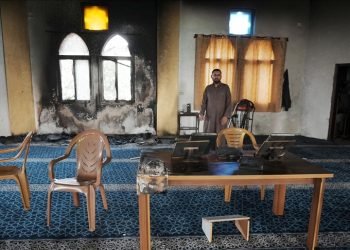 مستوطنون يعتدون على مسجد شمالي الضفة الغربية