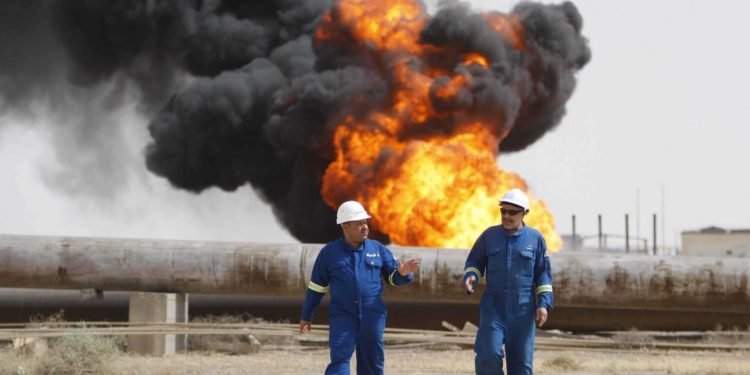 إيقاف حرق الغاز المصاحب في العراق.. معركة بين إرث الإهمال وفرصة التحول الأخضر