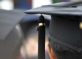 ملف الشهادات العليا.. تضخّم بلا تخطيط وامتيازات تحت ضغط الموازنة