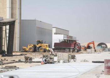 تحرك حكومي لإنشاء مدينة صناعية لمعامل الطابوق صديقة للبيئة