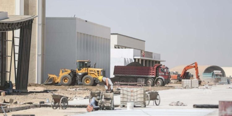 تحرك حكومي لإنشاء مدينة صناعية لمعامل الطابوق صديقة للبيئة