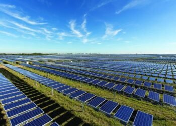 العراق الخامس عربيًا باستيراد الألواح الشمسية الصينية