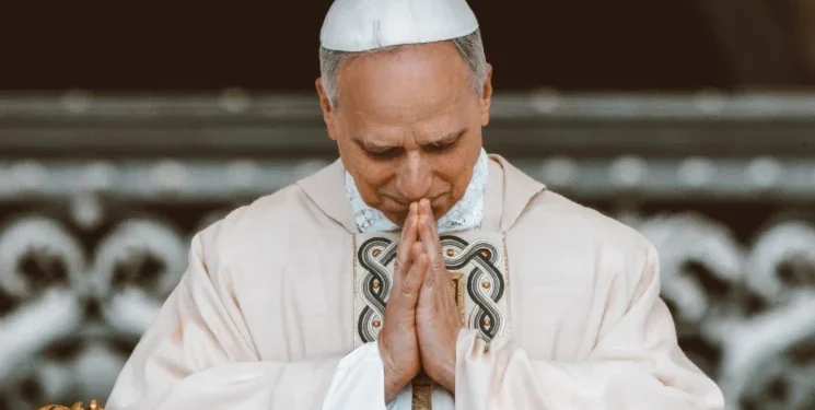 بابا الفاتيكان: نأسف لعالم يحترق في ظل رماد القانون الدولي