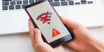 تنظيم الاتصالات.. البرلمان يبحث بديلاً لإطفاء الإنترنت في الامتحانات