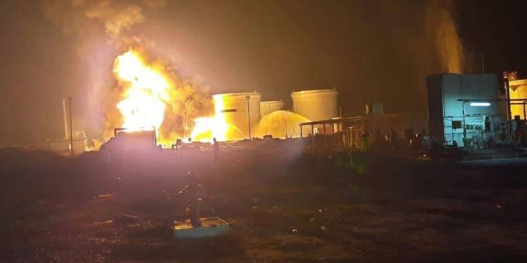 حريق مصفاة صلاح الدين.. وفاة عامل وإصابة 13 آخرين، وفتح تحقيق بالحادث