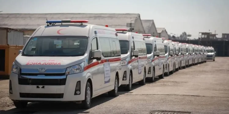 لبنان يتسلّم 15 سيارة إسعاف هدية من العراق
