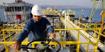 سومو: استئناف تصدير نفط كركوك عبر الأنبوب العراقي التركي إلى ميناء جيهان والطرق البرية