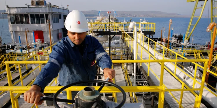 سومو: استئناف تصدير نفط كركوك عبر الأنبوب العراقي التركي إلى ميناء جيهان والطرق البرية