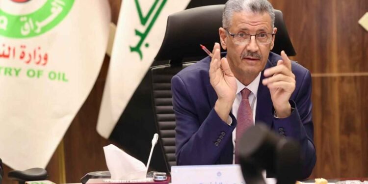 وزير النفط: خط أنبوب كركوك – تركيا سيكون جاهزا خلال أسبوع لتصدير النفط دون المرور بإقليم كردستان