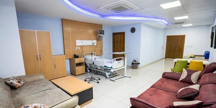 الصحة توضح السند القانوني لاعتماد “طب الأسرة” كبوابة دخول للمستشفيات الأهلية