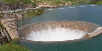 السليمانية.. غزارة الأمطار ترفع الخزين المائي في سد دوكان