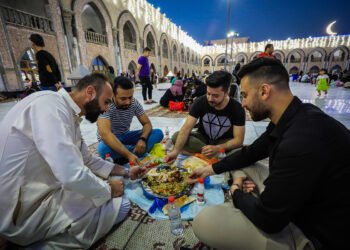 المجالسُ الرمضانية: حينَ تتحولُ الضيافةُ إلى دبلوماسيةٍ تصنعُ الوئامَ المجتمعي