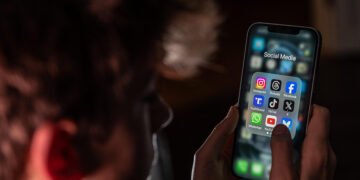 بين الحقيقة والإشاعة: لماذا يجب ألا نصدق أخبار الحروب على مواقع التواصل؟