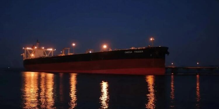 العراق يتمكن مو تصدير مليوني برميل من النفط إلى الهند عبر مضيق هرمز