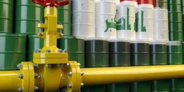 رويترز: العراق يخفض إنتاج النفط