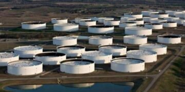 “سي إن إن” تحذّر من اقتراب نفاد مخزون النفط العالمي