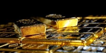 أسعار الذهب تتراجع في الأسواق العالمية