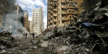 “هيومن رايتس ووتش” تدين القصف الإسرائيلي المدمر لجنوب لبنان