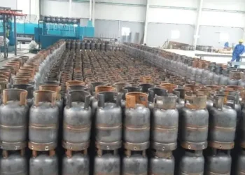 أزمة غاز الطبخ.. تحديات تبدأ بقلة الإنتاج وتنتهي في آلية التوزيع