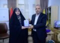 أمين مجلس كربلاء تبحث مع وفد من “كتائب سيد الشهداء” تعزيز التعاون الخدمي وتتلقى درعاً تكريمياً