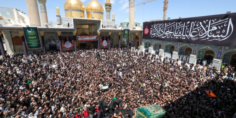 العتبة الكاظمية المقدسة: 5 ملايين زائر أحيوا ذكرى استشهاد الإمام الجواد (عليه السلام)