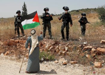 من الأكاذيب إلى الكراهية.. الشعب الفلسطيني في مرمى التشويه
