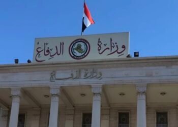 وزارة الدفاع: العثور على بقايا صواريخ موجهة وآثار قاعدة معادية في صحراء النجف