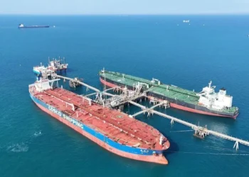 موانئ العراق تستنفر فرق الإنقاذ بعد فقدان سفينتين ترفعان العلم البوليفي