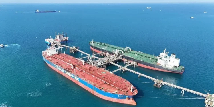 موانئ العراق تستنفر فرق الإنقاذ بعد فقدان سفينتين ترفعان العلم البوليفي